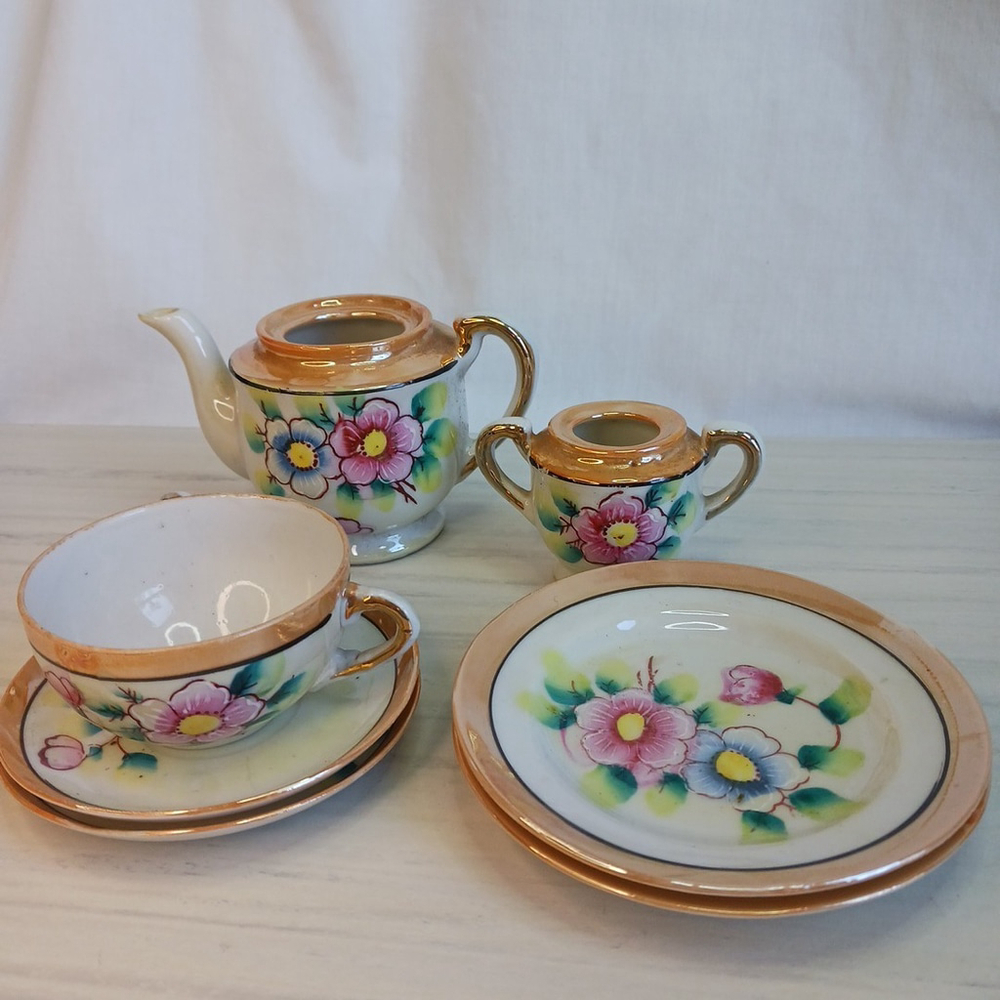 Vintage Japanese Porcelain Lusterware Child's Tea Set 1930s